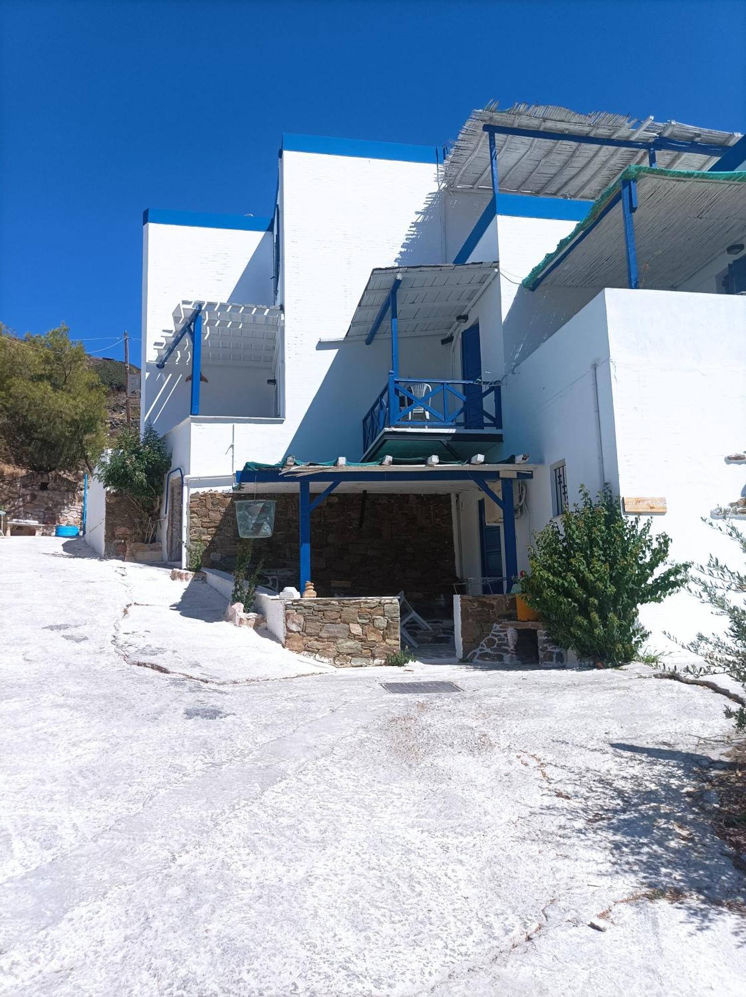 Aposperitis Rooms & Apartments Kini Extérieur photo