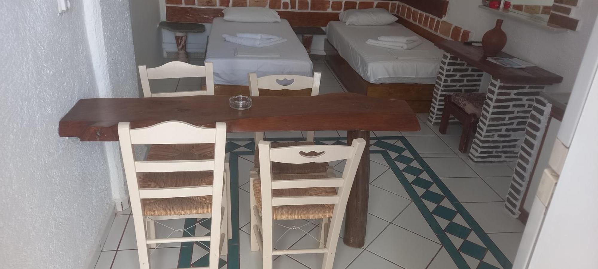 Aposperitis Rooms & Apartments Kini Extérieur photo