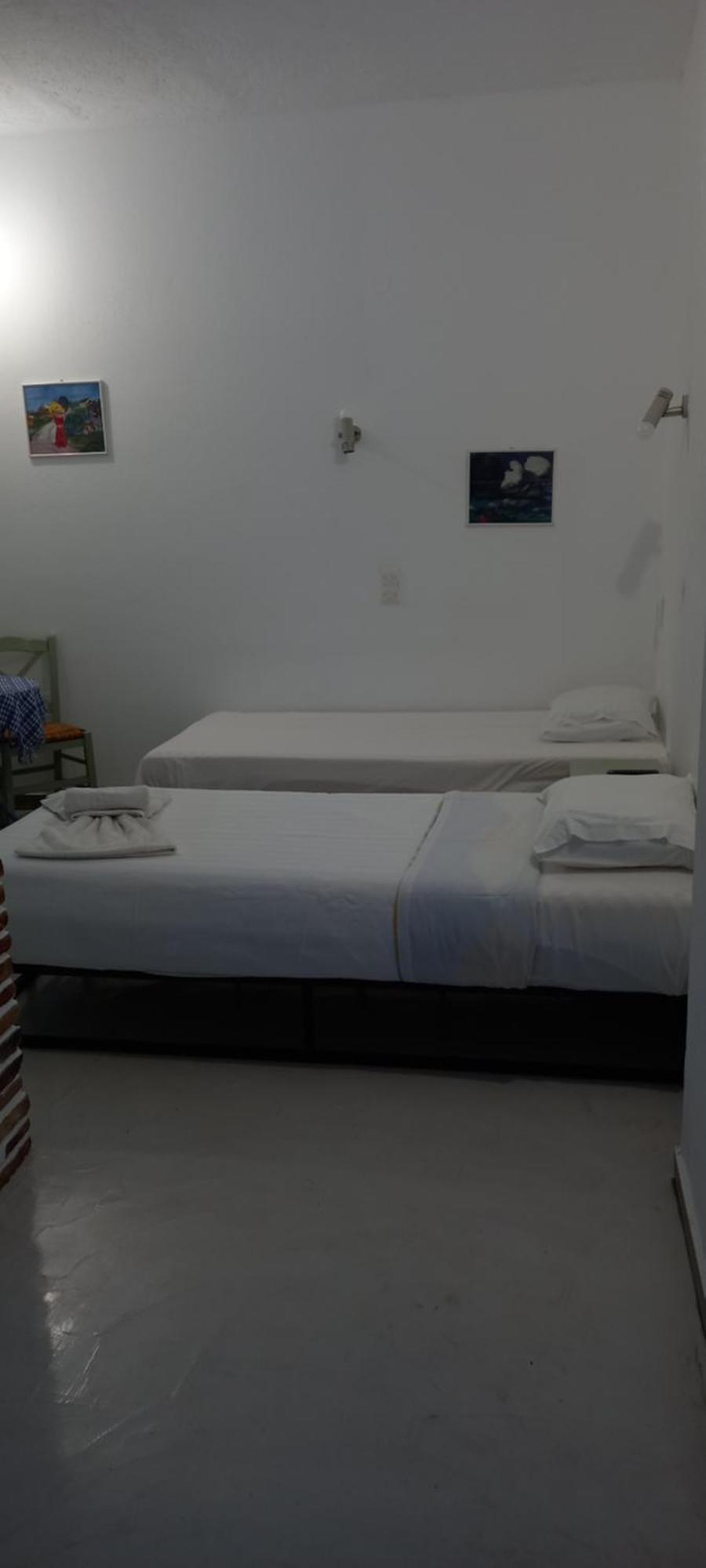 Aposperitis Rooms & Apartments Kini Extérieur photo