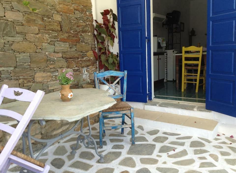 Aposperitis Rooms & Apartments Kini Extérieur photo